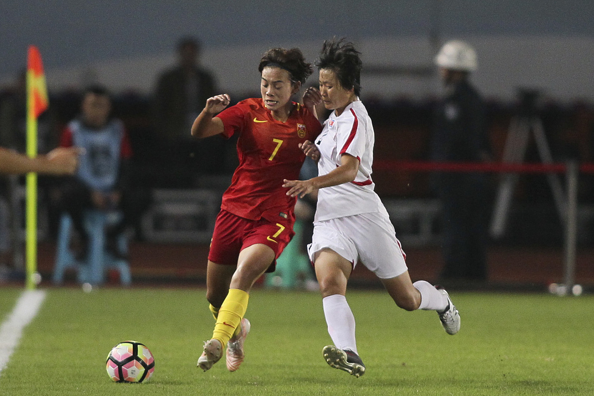江西女足客场比赛意外失利，球员调整备战，表现亮眼