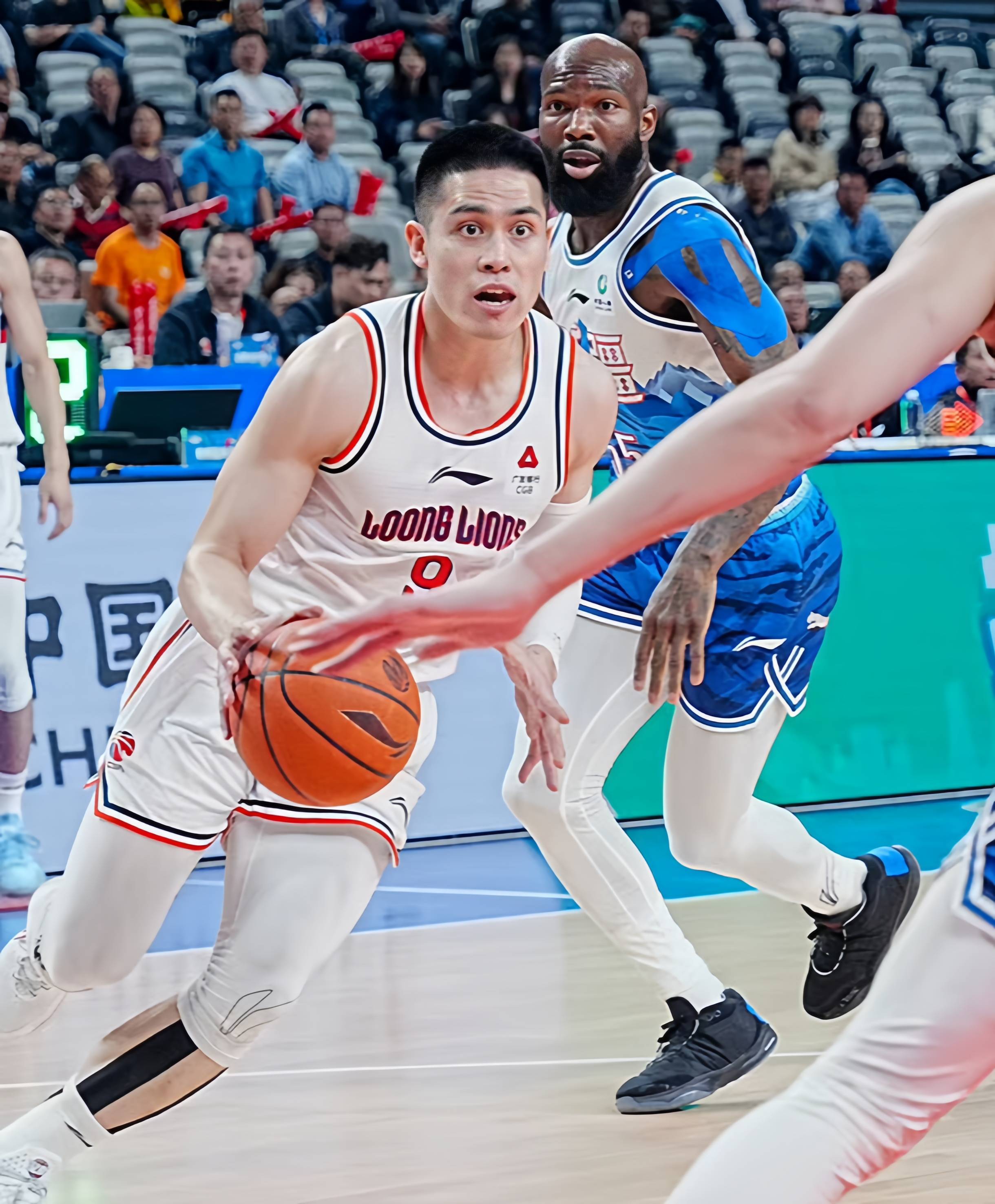 历史名将归队,助力球队备战全力以赴,士气大振 历史名将归队,助力球队备战全力以赴,士气大振