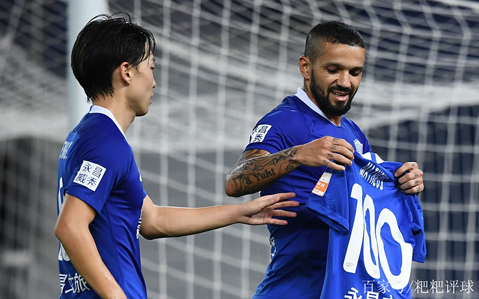 游泳决赛惊现黑马,破天荒夺冠,势不可挡 游泳决赛惊现黑马,破天荒夺冠,势不可挡