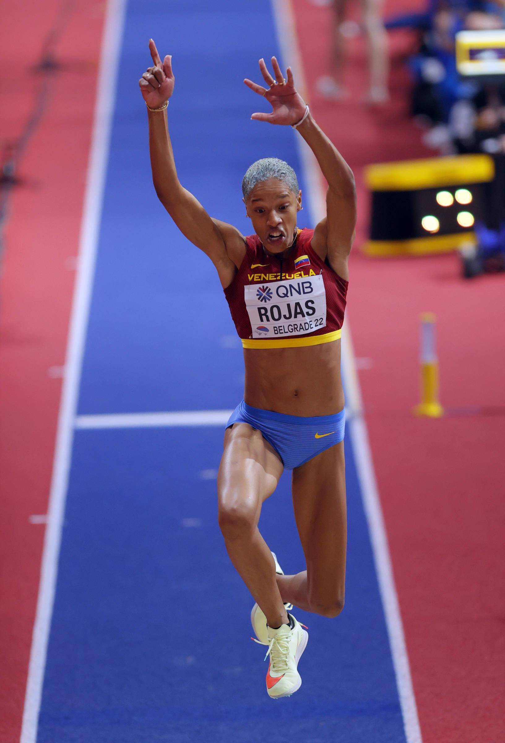 日本选手刷新跳远记录，夺冠，战绩斐然