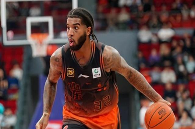 关于势均力敌的对决令人难以预料结果，气势如虹的信息