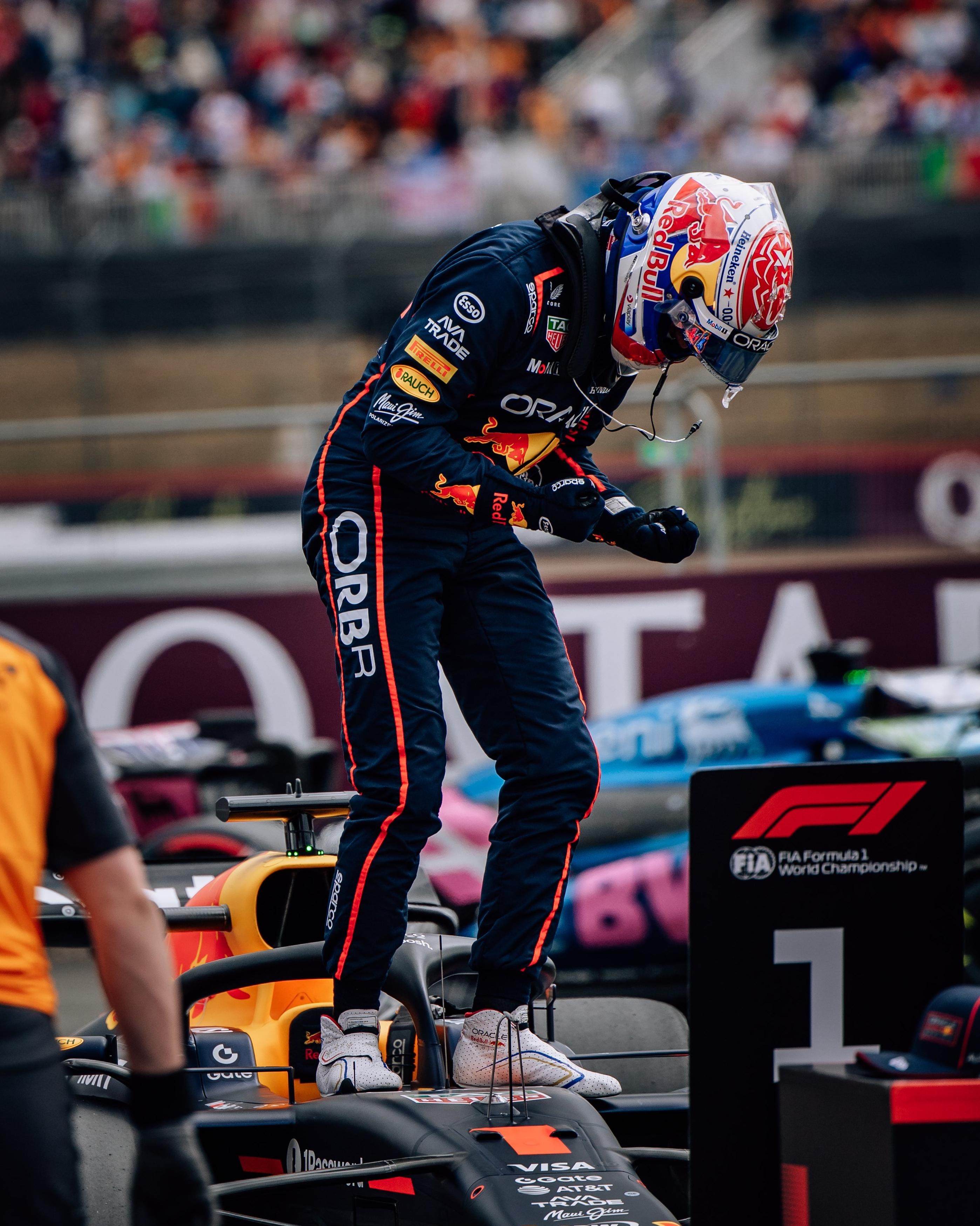 阿斯顿马丁横扫梅赛德斯，维斯塔潘刷新纪录的简单介绍